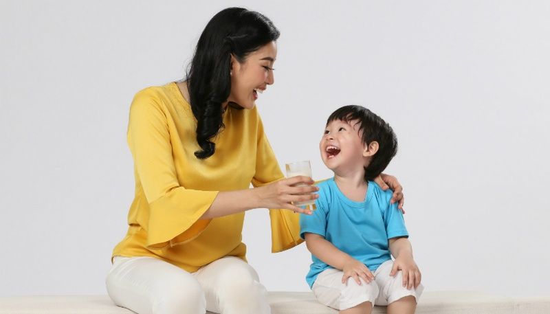 Táo bón ở trẻ nhỏ: nguyên nhân, lưu ý chăm sóc và giải pháp hiệu quả