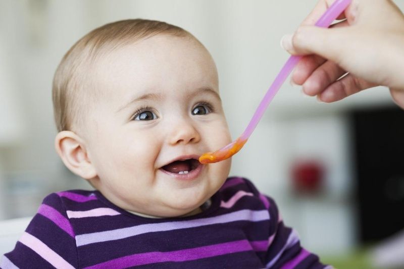 Thực đơn ăn dặm đa dạng: cháo mực là lựa chọn tuyệt vời