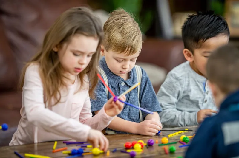 Đồ chơi stem: lợi ích và cách chọn phù hợp cho trẻ