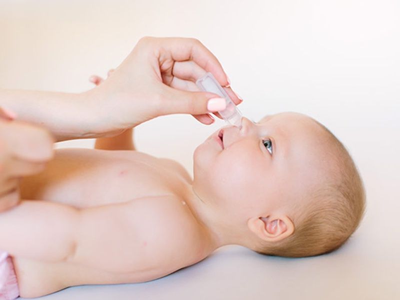 Bệnh đau mắt đỏ ở trẻ em: điều trị và vệ sinh mắt cho bé