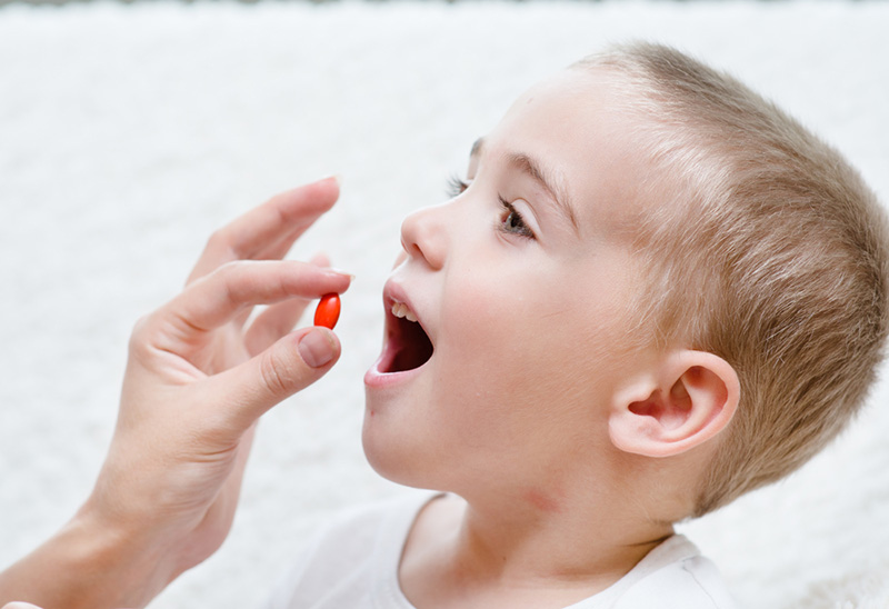 Khi nào cần bổ sung vitamin cho trẻ và những lưu ý mẹ không nên bỏ qua