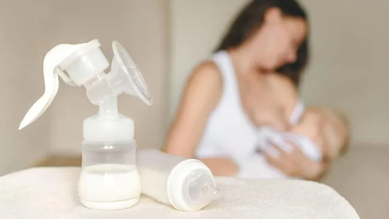 Dụng cụ hút sữa mẹ: khi nào nên và không nên sử dụng?