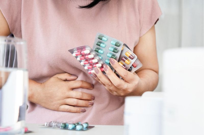 Kháng sinh nhóm macrolid: cơ chế tác động và loại thuốc phổ biến
