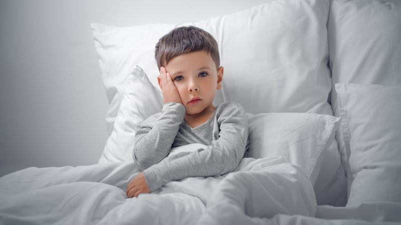 Dấu hiệu và triệu chứng của trẻ còi xương