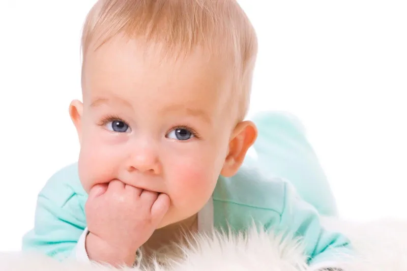 Trẻ mọc răng biếng ăn - làm thế nào để giải quyết?
