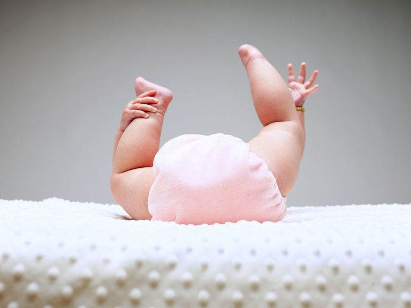 Những nguy hại của việc sử dụng phấn rôm đối với làn da của trẻ