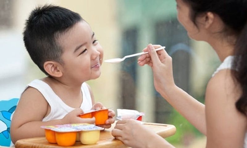 Nên cho trẻ uống gì để tăng cường sức đề kháng?