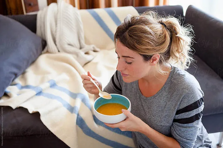 Cắt amidan: triệu chứng, chăm sóc sau phẫu thuật và thời gian để ăn cơm trở lại bình thường