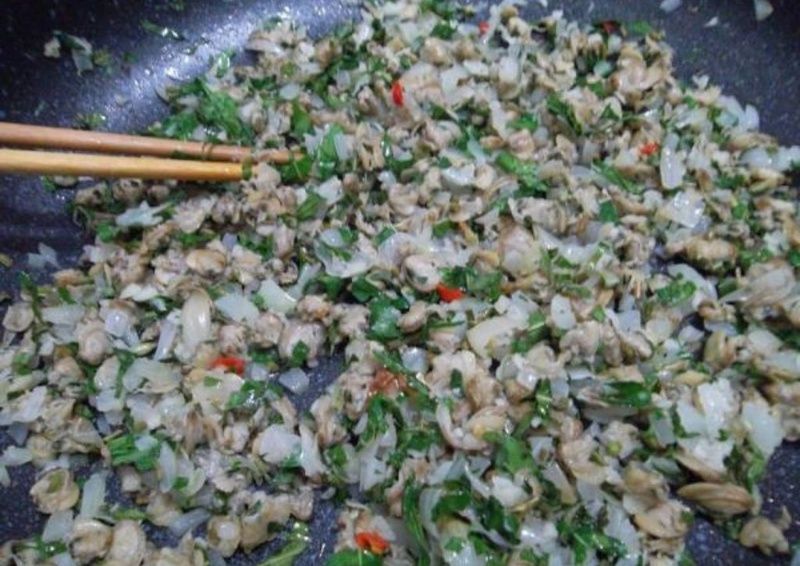 Cháo hến - một món cháo ăn dặm tốt cho bé yêu