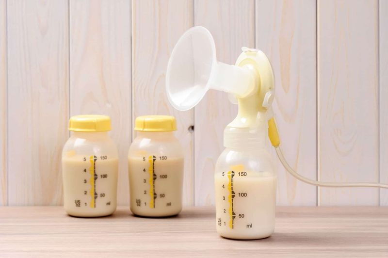 Cách bảo quản sữa mẹ hiệu quả và an toàn cho bé