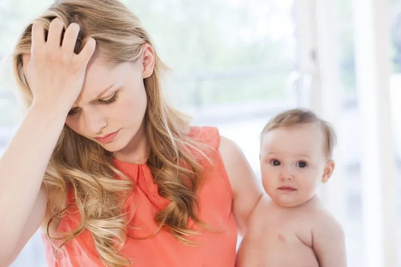 Pha sữa mẹ với sữa công thức: lựa chọn tốt để đảm bảo dinh dưỡng cho trẻ