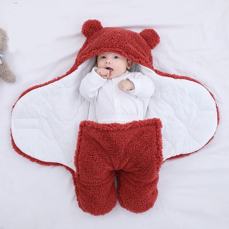 Chuẩn bị đồ sơ sinh mùa đông cho bé: gợi ý danh sách đồ cần mua