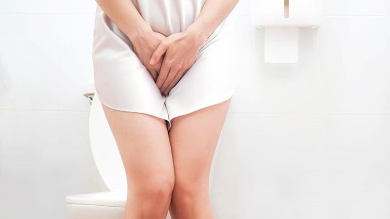 Nhiễm trùng đường tiểu (urosepsis): nguyên nhân, triệu chứng và cách điều trị