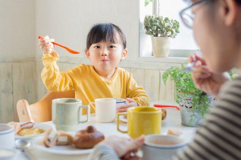 Xây dựng chế độ ăn uống khoa học cho bé để cải thiện hệ tiêu hóa