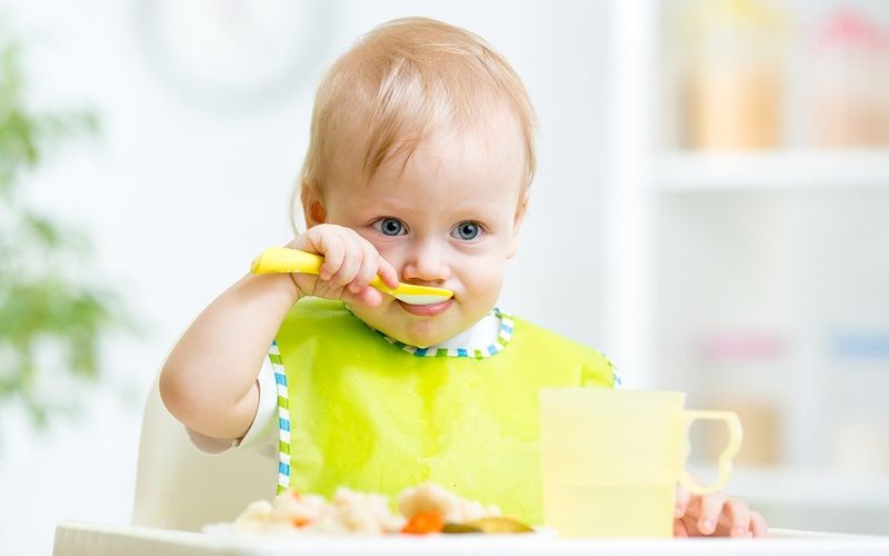 Trẻ sơ sinh: bổ sung vitamin để phát triển và khỏe mạnh