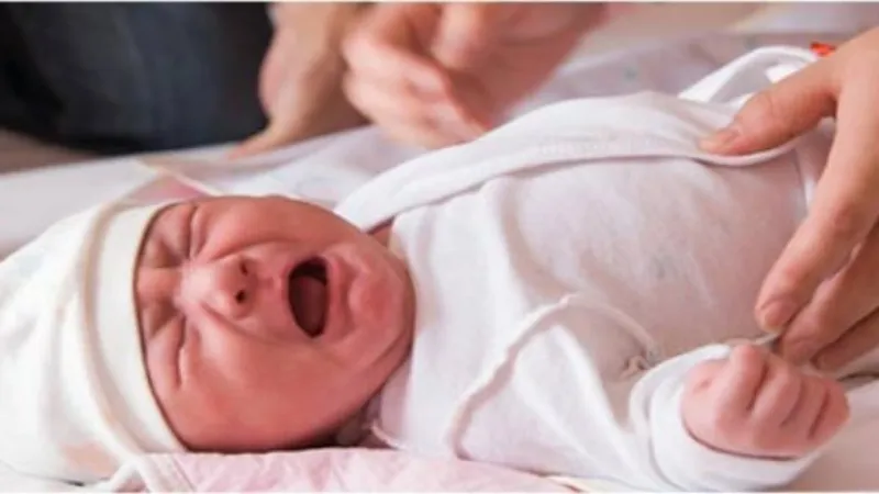 Trẻ sơ sinh không đi tiểu được - phương pháp giải quyết và chăm sóc