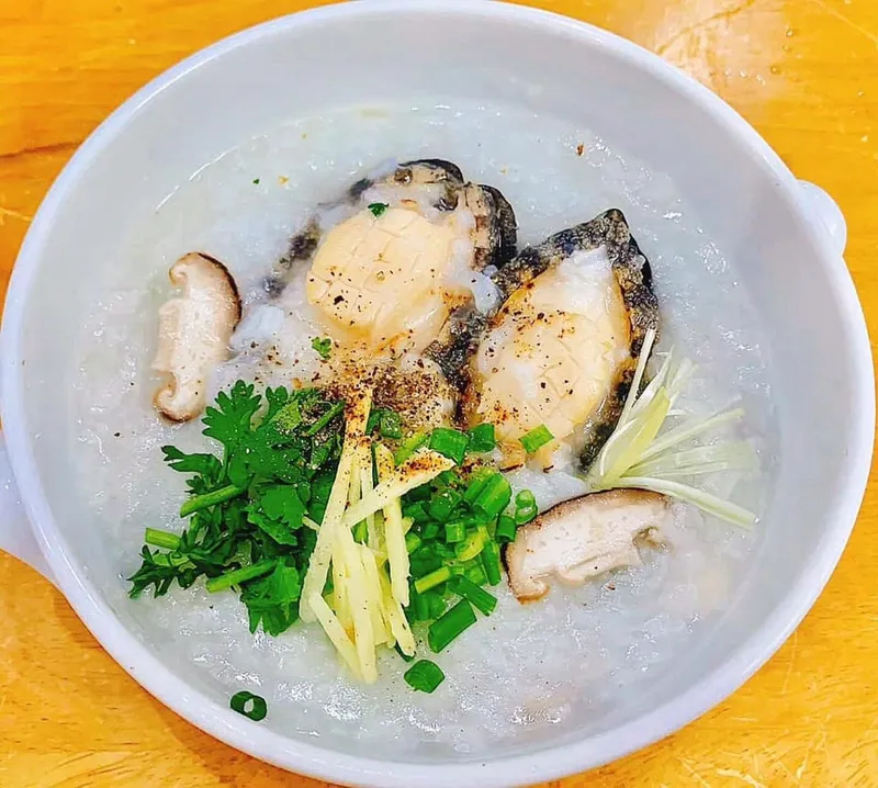 Cháo bào ngư - món ăn dinh dưỡng cho bé ăn dặm