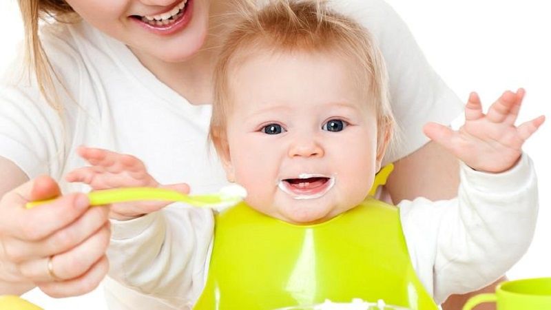 Sữa chua: lựa chọn thức ăn tốt cho hệ tiêu hóa của trẻ