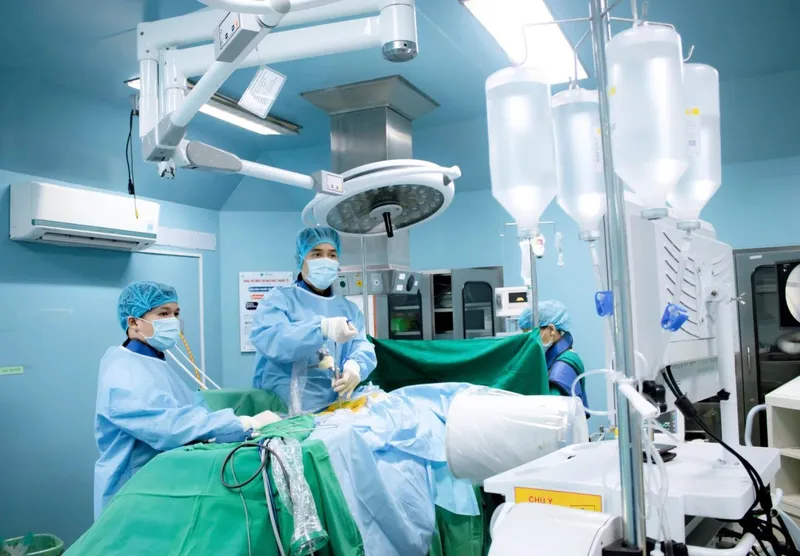 Mổ thoát vị đĩa đệm: phương pháp điều trị hiệu quả và an toàn