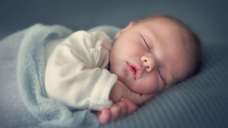 Cách rèn trẻ sơ sinh ngủ đêm ngon giấc