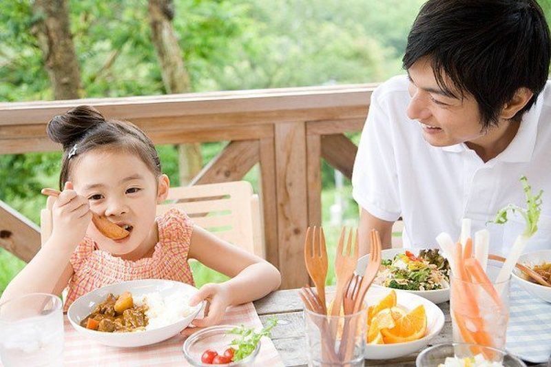 Chăm sóc trẻ trong mùa dịch: đảm bảo sức khỏe và tăng cân đúng chuẩn