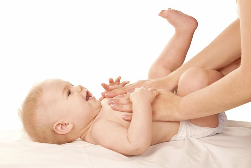 Trẻ 7 tháng có ăn được váng sữa không? những điều cần lưu ý khi cho bé ăn váng sữa