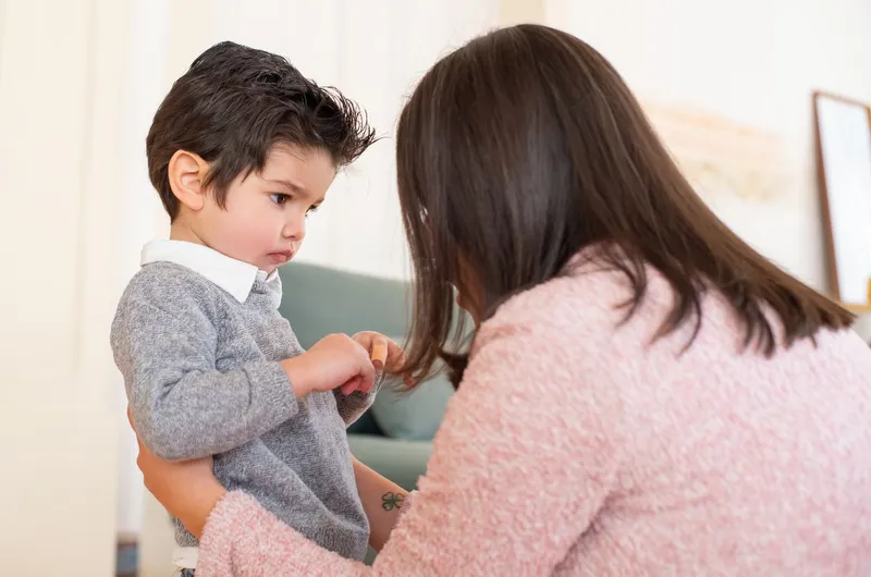 Tạo mối kết nối gia đình mạnh mẽ bằng cách nói chuyện hiệu quả với con