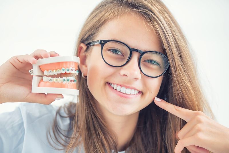 Nguyên nhân và cách phòng ngừa lệch mặt khi niềng răng