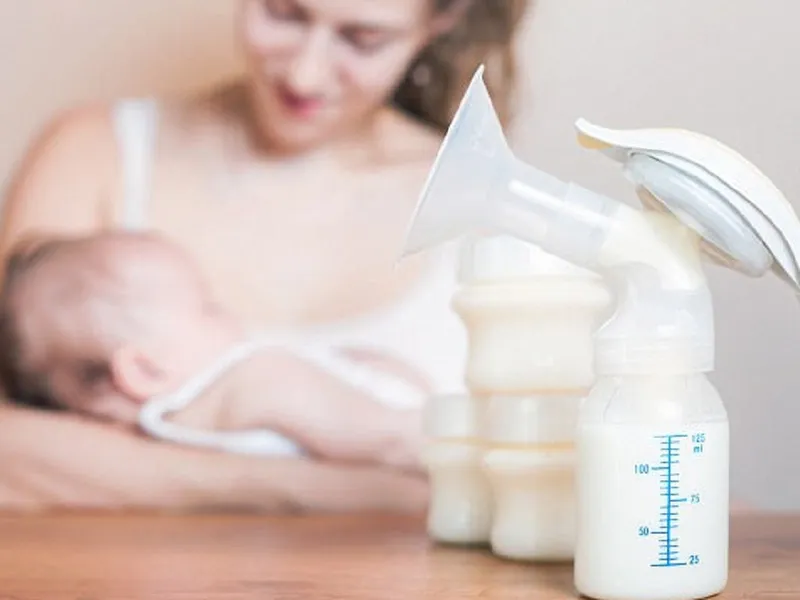 Chăm sóc trẻ sơ sinh bị khô da tại nhà: cách chăm sóc và điều trị