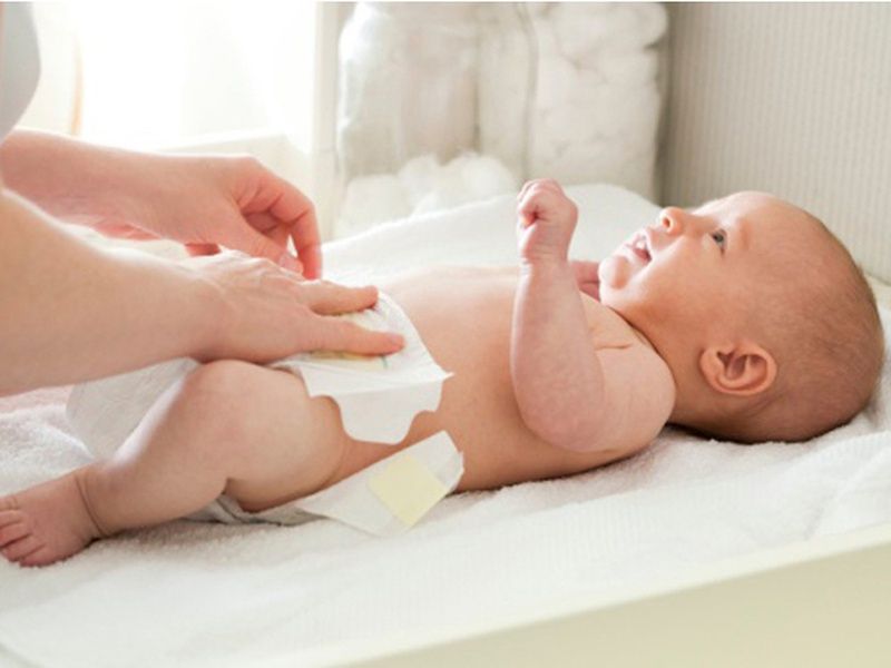 Cách nhận biết trẻ sơ sinh bị tiêu chảy và cách xử lý