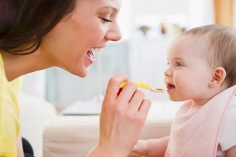 Cách chăm sóc trẻ sơ sinh bị hội chứng suy hô hấp