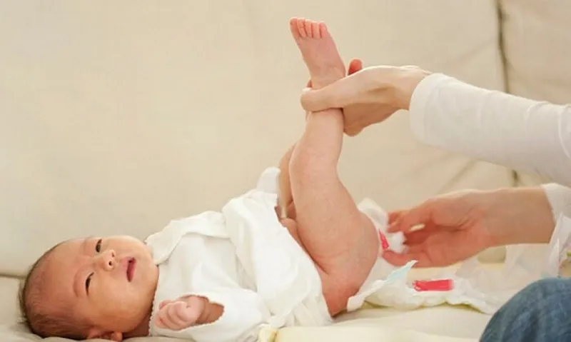 Nguyên nhân và cách xử lý khi trẻ bị tiêu chảy ra máu