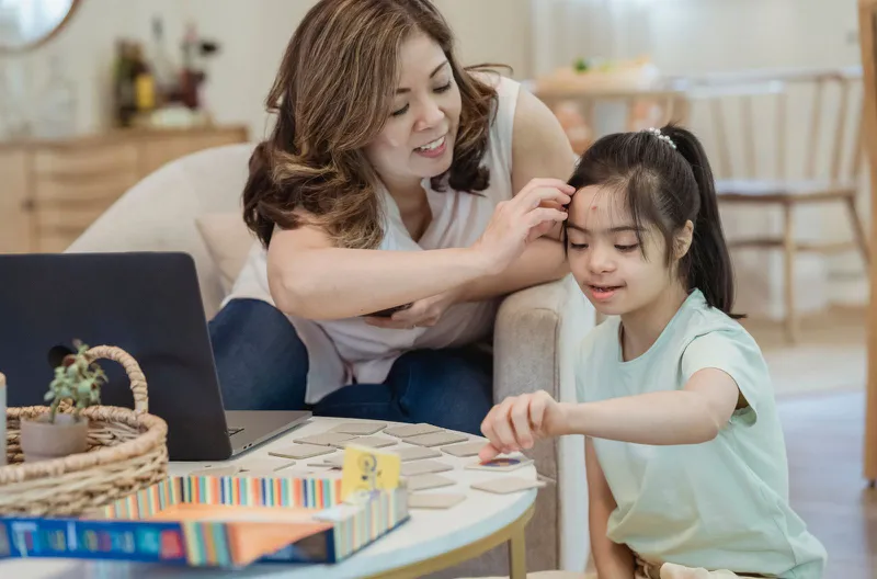 Có cách nào chữa bệnh tự kỷ không và cách điều trị thế nào?