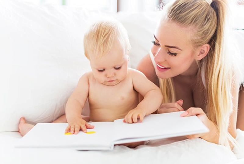 Trẻ 3 tháng tuổi ngủ hay lắc đầu: nguyên nhân và cách xử lý