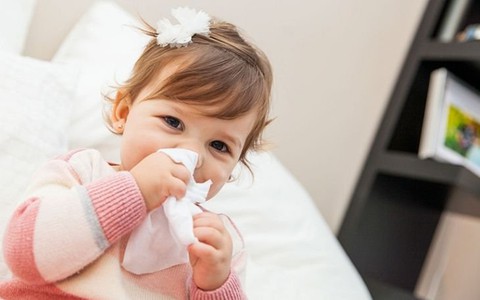 Những sai lầm cần tránh khi chăm sóc trẻ bị cảm lạnh