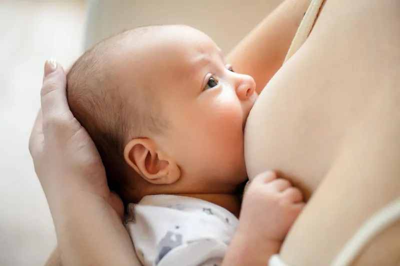 Hệ miễn dịch suy yếu là nguyên nhân chính khiến nấm bùng phát ở người nhiễm HIV 