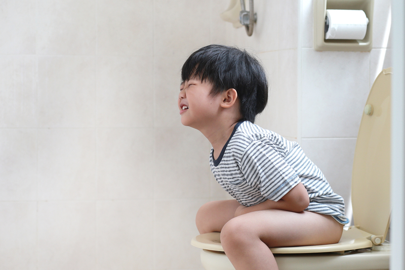 Tại sao bé vẫn bị táo bón dù ăn nhiều rau?