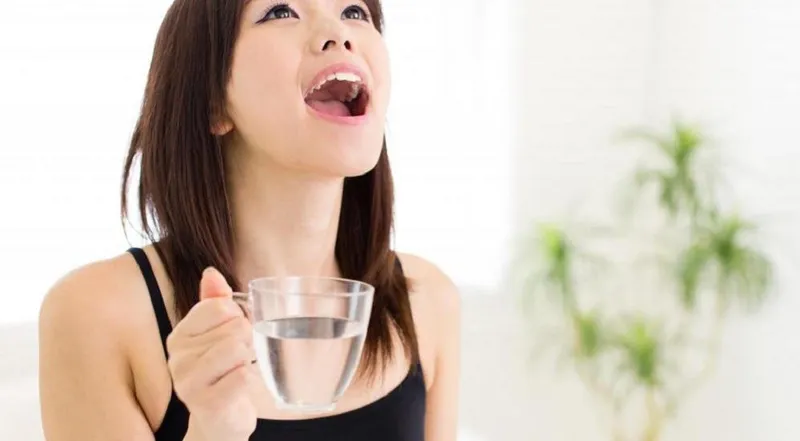 Đang cho con bú có thể nhổ răng được không? câu trả lời của các chuyên gia