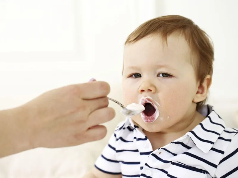 Cách làm cháo khoai lang phô mai cho bé ăn dặm
