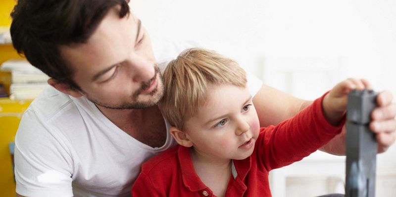 Sử dụng cách dạy trẻ tự kỷ tập nói tại nhà