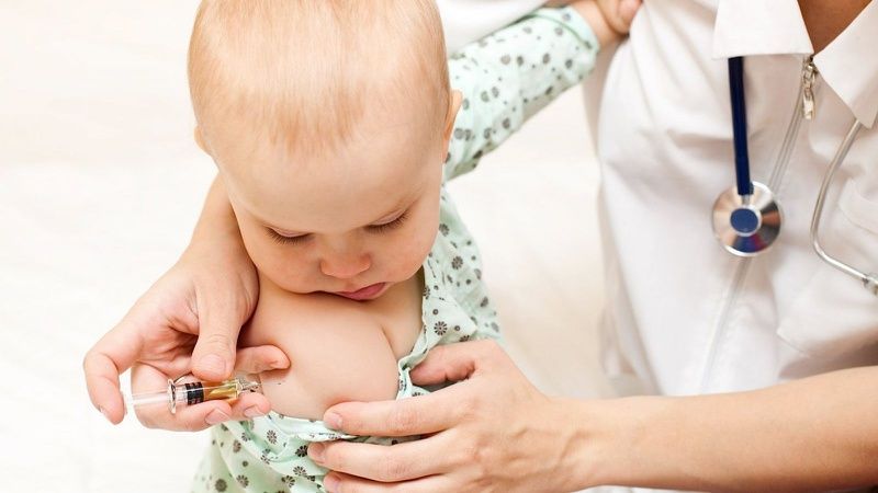 Cần tiêm những loại mũi gì cho trẻ sơ sinh?