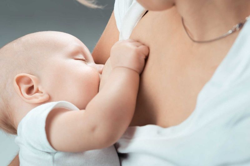 Cách cai sữa mẹ cho bé với hiệu quả và an toàn