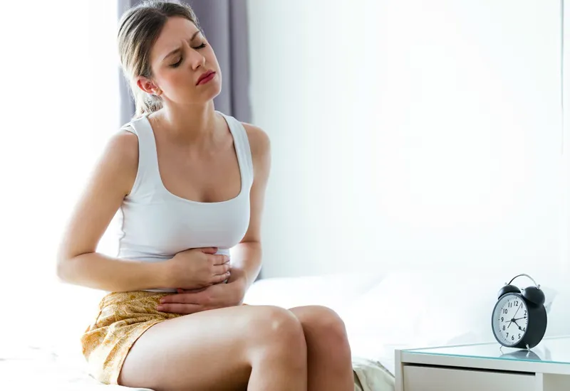 Thai bám vào vết mổ tử cung là gì?