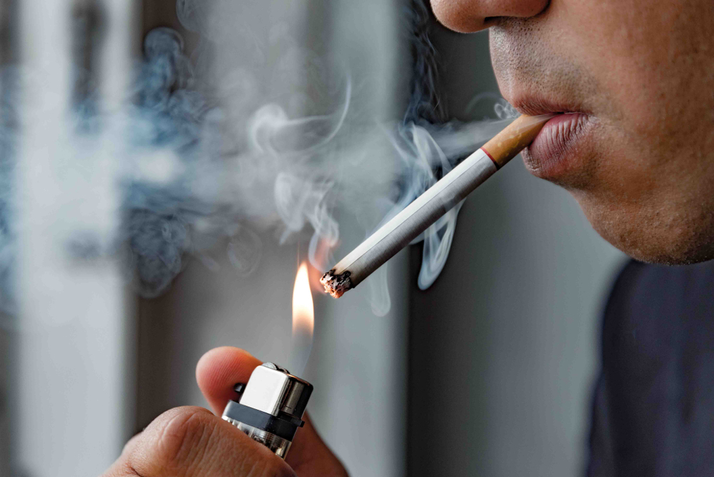 HÚT THUỐC LÁ LÀ ĐANG TỰ HỦY HOẠI MÌNH VÀ ĐẦU ĐỘC NHỮNG XUNG QUANH