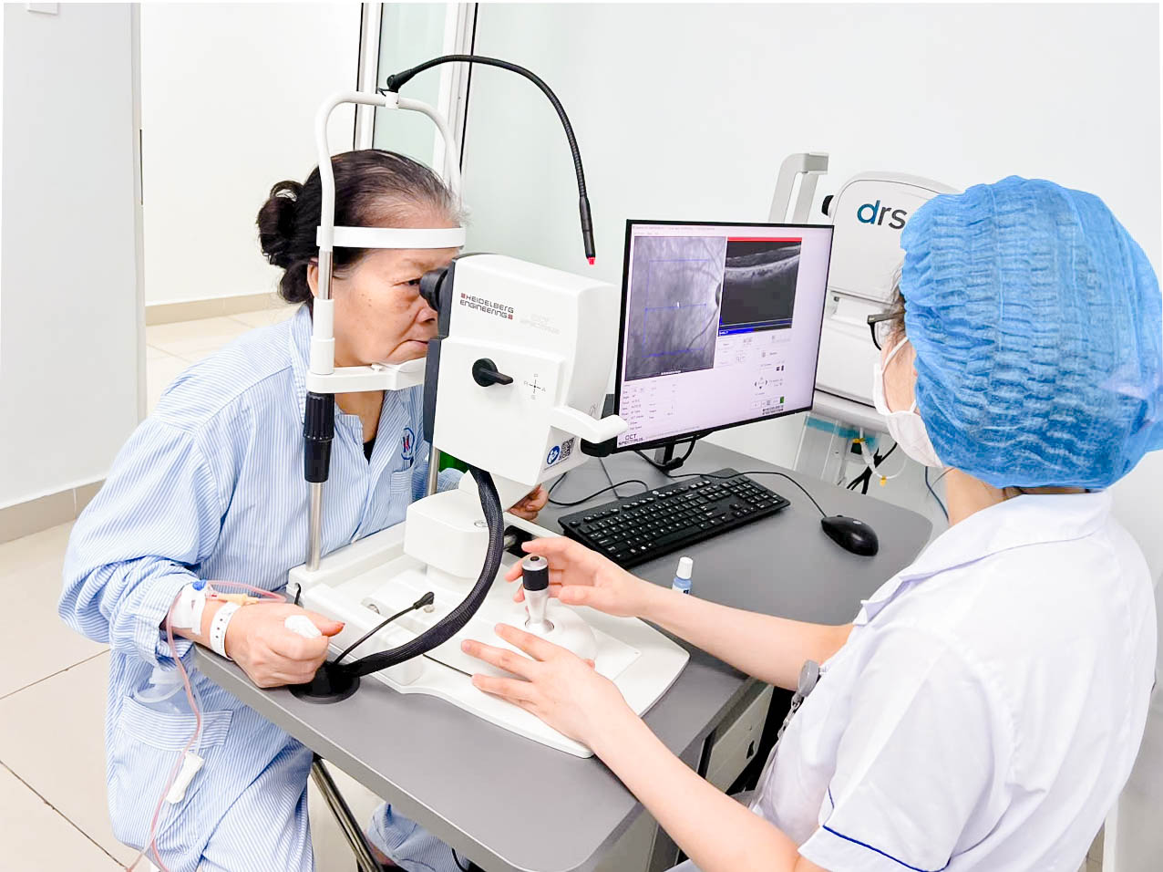 Chụp cắt lớp võng mạc - OCT: Bước đột phá trong chẩn đoán các bệnh lý về  mắt - hih.vn