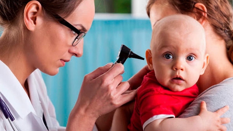 Việc theo dõi các giai đoạn tiến triển giúp cha mẹ có hướng xử trí kịp thời 