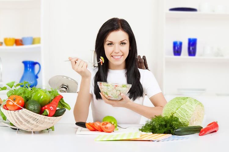 Chế độ dinh dưỡng và tinh thần lạc quan hỗ trợ tăng thời gian sống ung thư cổ tử cung giai đoạn 3