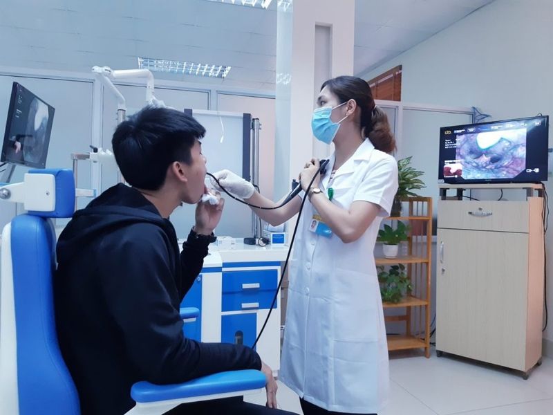 Nội soi thanh quản giúp bác sĩ quan sát chính xác tình trạng vận động của dây thanh 