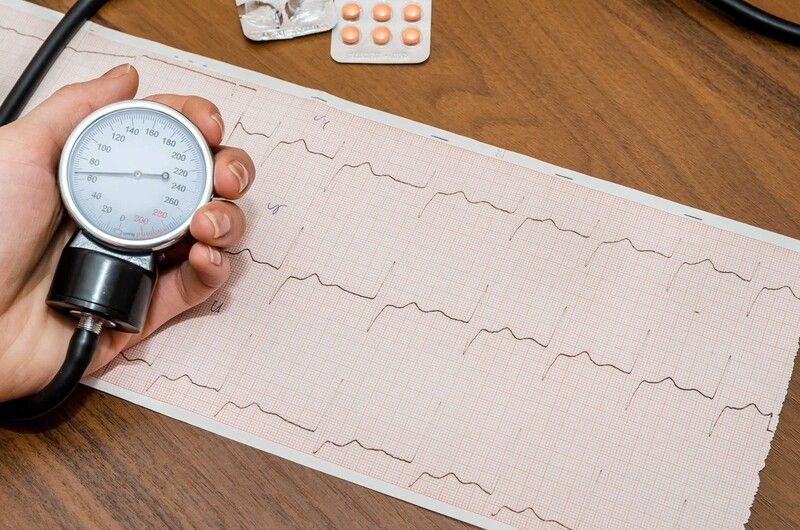 Kiểm tra sức khỏe tim mạch định kỳ giúp phát hiện các nguy cơ tiềm ẩn của bệnh lý dẫn truyền - Nguyên nhân gây block nhĩ thất độ 3