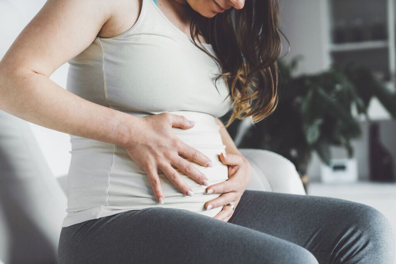 Hình minh họa chế độ dinh dưỡng cân đối giúp kiểm soát tốt các biến chứng thai kỳ tránh bia rượu